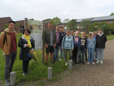 Hoher Besuch auf der Obstwiese