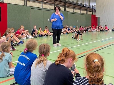 Bürgermeisterin besucht die TB-Ferienkinder